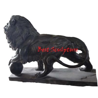 China Life Size Black Marble Lion Statue Traditional Outdoor Decoration Sculpture for sale