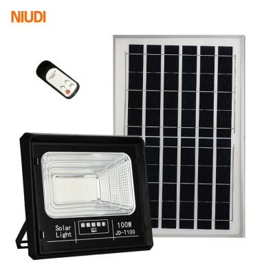 China Niudi Ip65 Indoor Waterproof Street 30w 50w 100w Outdoor Reflector With Remote Control All In One LED Solar Yard Flood Light for sale