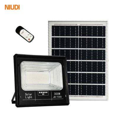 China Niudi Wholesale Indoor Solar Panel Backyard Square IP65 Waterproof Outdoor Led Solar Flood Light 50W 100w 200w 300w for sale