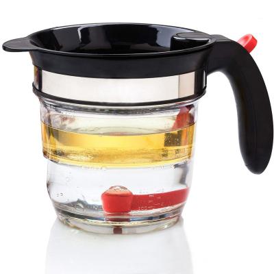 China 4 Cup Kitchen Fat Sustainable Separator Plastic Oil And Grease Separator for sale