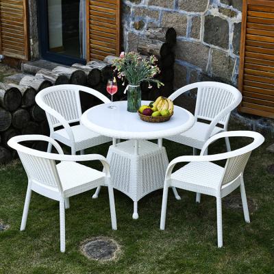 China Weather Outdoor Furniture Plastic Balcony Used Outdoor Garden Furniture Round Dining Table Set for sale