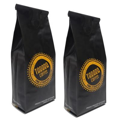 China Custom Printed Recyclable Aluminum Foil Coffee Pouch Roasted Empty Coffee Bags With Valve And Can Tie for sale