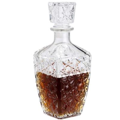 China Custom Beverage Logo Frosted 27 fl oz Glass Nordic Liquor Bottle Rum Juniper Spirit Beverage With Lid for sale