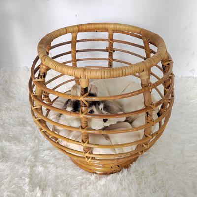 China Breathable Natural Handmade Thick Bed Raised Puppy Kitten Cat Climbing Bed Rattan Pet Basket With Washable Cushion for sale