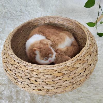 China 100% Handmade Natural Dry Nests Breathable Hyacinth Woven Pet Bed Soft Cat Cave Bed Round Water Pet Sleeping Nests for sale