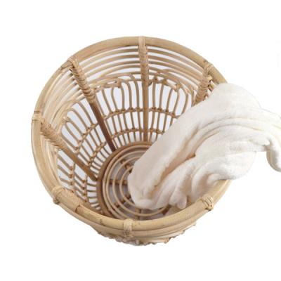 China Sustainable Wholesale Custom Handmade Rattan Woven Clothing Storage Basket Rattan Laundry Basket for sale