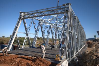 China Van de het Staalbrug van ijzer het Middelgrote Spanwijdten Tijdelijke concrete dek Te koop