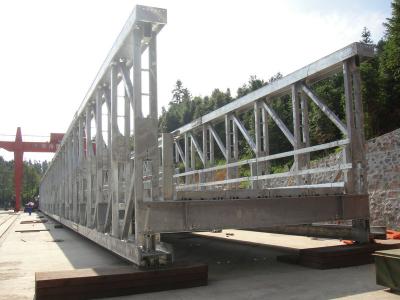 China Vorfabrizierte modulare Stahlbrücke/Armee-Bailey-Brücke hochfest zu verkaufen