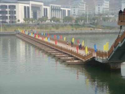 China Vorübergehende sich hin- und herbewegender Ponton-Band-Brücke für die mittleren und großen Flüsse zu verkaufen