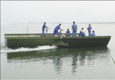 China 104m pré-fabricou a ponte de flutuação do pontão/barcos militares para o tanque, artilharia à venda