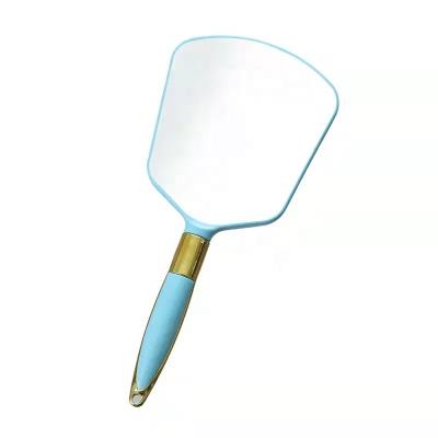 China Traditional Wholesale Cosmetic Tools Single Sided Plastic Handle Vintage Hand Held Makeup Mirror for sale