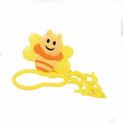 China BPA Free PP Plastic Eco-Friendly Cute Bear Shape Baby Soother Clip Pacifier Clips 2021 Multi-Coors for sale