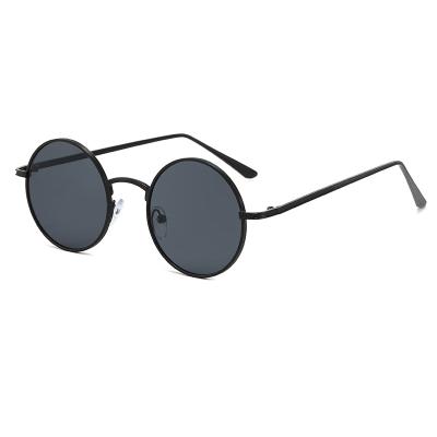 China Fashion Sunglasses Available in Multiple Colors Anti-ultraviolet Feature Round Retro Sunglasses 2021 for sale