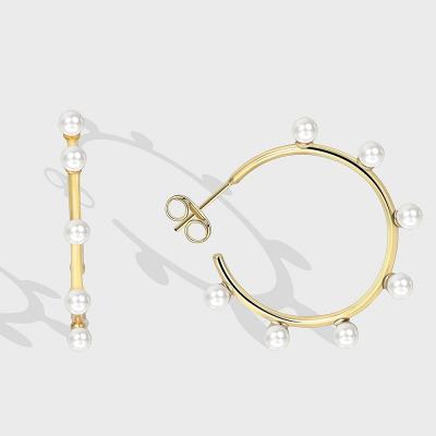 China 2022 Fashionable Exaggerated Environmentally Friendly Earrings Gold Plated Geometric Shell Beads Pearl Big Circle Earrings Jewelry for sale