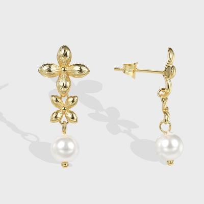 China Dramatic Gold Plated Pearl Flower Petal Earrings Jewelry 2022 Korea Fashion Environment Friendly for sale