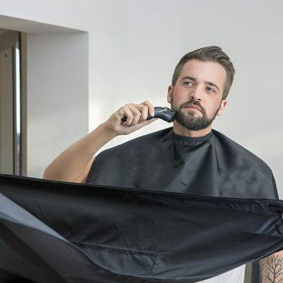 China Waterproof Professional Logo Customized Black Polyester Mens Beard Shaving Cape Set for sale