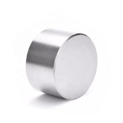 China 20x20mm Disc Neodymium Magnet Sale Permanent Ndfeb Industrial Magnet N52 Super Strong for sale