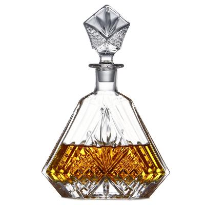 China Hot Selling Home/Bar/Restaurant/Hotel/Party Customized Luxury Diamond Shaped Crystal Whiskey Bottle for sale