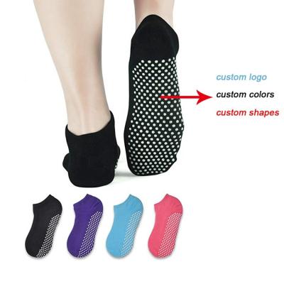 China QUICK DRY Custom Rubber Grips Yoga Non Bump Anti Slip Pilates Ankle Grip Best Custom Design Trampoline Socks for sale