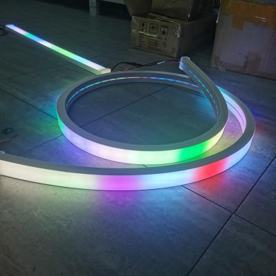 China Topsung 50*25mm led neon flex strip 24v led neon licht siliconen neon touw 12v neon lampen en buizen Te koop