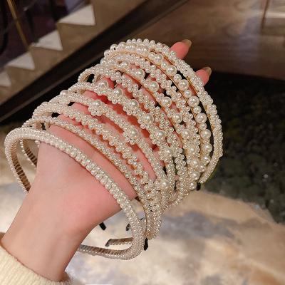 China Daily Life Women Korean Hair Accessories Shape Jewelry Headbands Bow Braided Pearl Hair Circles Headband Circle Earrings Luxury Gift for sale