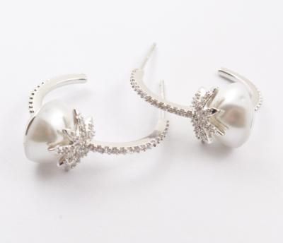 China Cute Wholesale Sterling Silver Stud Earrings With Freshwater Pearl From Silver Jewelry Manufacturer for sale