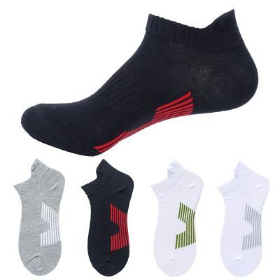 China New QUICK DRY ear sports springs and summer sweat-absorbent breathable cotton men's basketball outdoor boat socks for sale