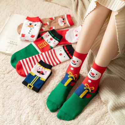 China New 2021 QUICK DRY Men Women Cotton Christmas Snow Elks Gift Socks Happy New Year Autumn Winter Christmas Socks Funny for sale