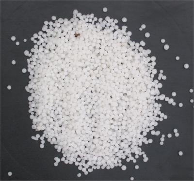 China Uncoated Grade Crystalline Prills Sodium Nitrate Natural Nitrogen Fertilizer for sale