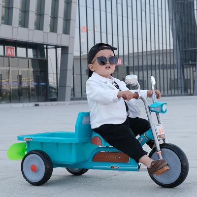 China Hot LED Headlights Toys For Christmas 2021 Little Kids Baby Ride On Toys Children Metal Tricycle Child Tricycle for sale