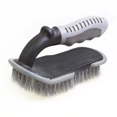 China Reusable Auto tire U-shaped brush Auto car wash tool for cleaning hub rim special strong decontaminating hub brush for sale