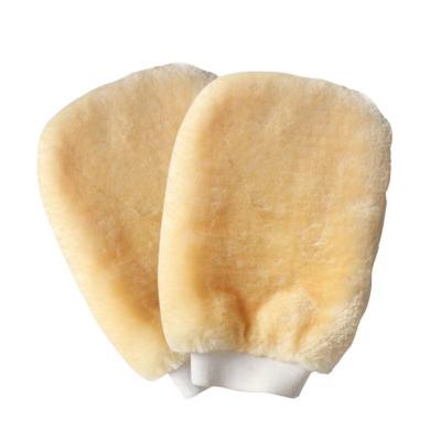 China Super Dirt-removing Power Hot sale double-sided plush bear paw imitation wool gloves waxed and thickened car washing gloves for sale