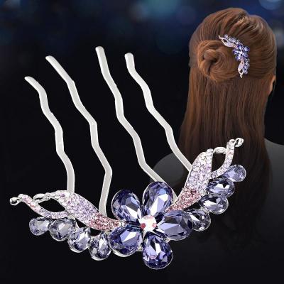 China Hair Pin Hairpin Accessories Salon Elegant Hair Claw Women Diamond Hair Comb Simple Crystal Fashion Temperament for sale