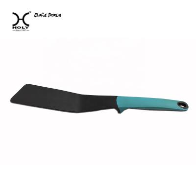 China Flexible Turner Sustainable Kitchen Nylon Utensil With New Design for sale