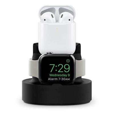 China PORTABLE 2 in 1 Charging Dock Charger Stand for Apple Watch iWatch Series SE 6 5 4 3 2 1 AirPods 2/1 Silicone Charger Stand for sale