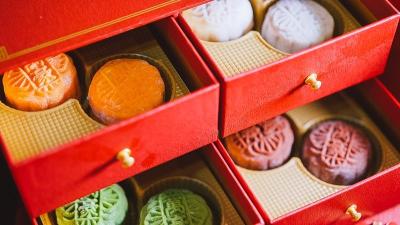 Cina Contenitore elegante duro d'imballaggio di Mooncake del regalo del cappuccio del contenitore di biscotto di colore di CMYK 4 in vendita