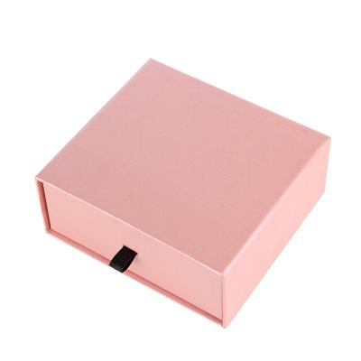 China 2020 Recycled Materials Factory New Design Custom Black Belt Drawer Gift Box Packaging for sale