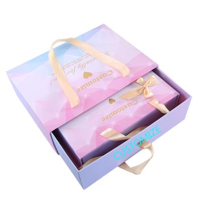 China Handmade Wholesale Rigid Paper Gift Box With Ribbon Handle Drawer Box Package for sale