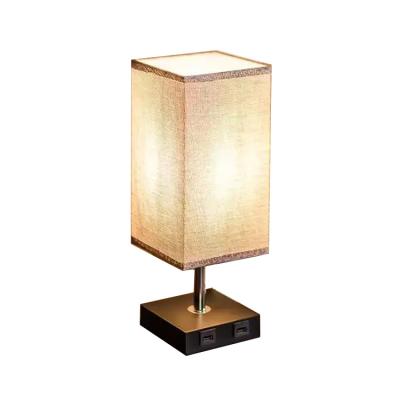 China Small hotel living room bedroom bedside lamps with USB modern light wooden dining room bedside table lamp for sale