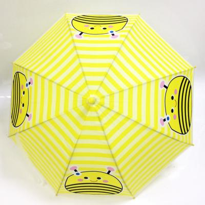 Cina Cute api ombrello compatto per bambini Chome rivestito telaio Strawberry maniglia logo personalizzato in vendita