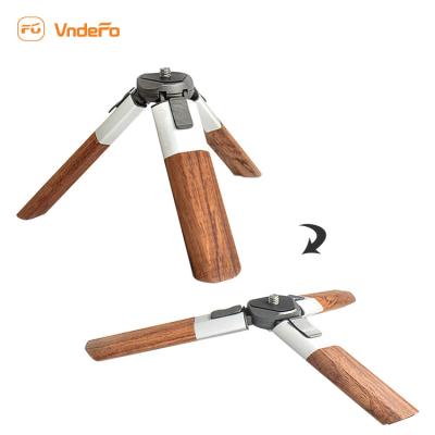 China Mini Tripod PORTABLE Extendable Stick Selfie Stick Tripod with Detachable Exterior for Smart Phones Selfie Phone Holder for sale