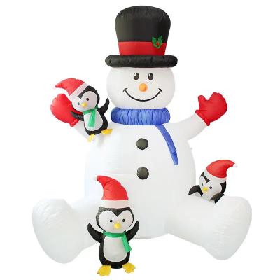 China New Christmas Polyester Inflatable Penguin Pyramid Snowman Outdoor Party With Inflatable Lights And Decorations for sale