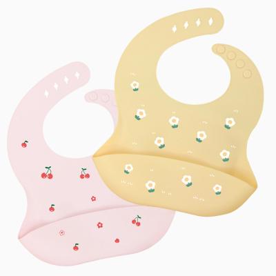 China TongYan Washable Wholesale Sublimation Waterproof Bpa Customized Drool Free Silicone Baby Feeding Bibs for sale