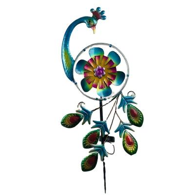 China Eco - Friendly Garden Peacock Bird Decoration Solar Lighted Metal Spinner for sale