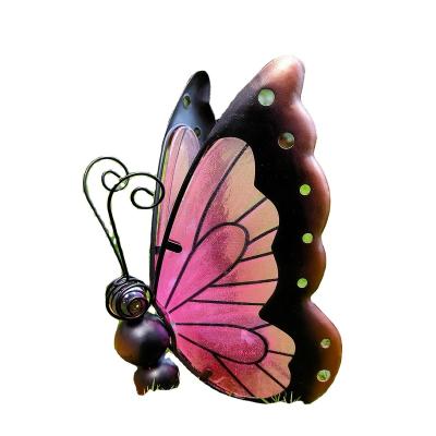 China Realistic Wings Sitting Garden Pathway Lawn Yard Butterfly Solar Glass Light for sale