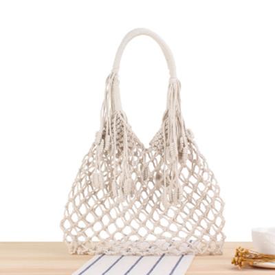 China Hot Selling Custom Made Fashion Amazon Beach Bag Shell Rattan Bag Graffiti Woven Handbag for sale