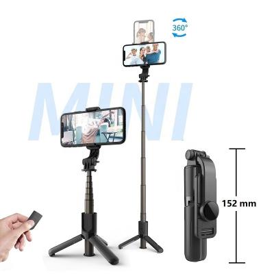 China 3 in 1 Latest Selfie Stick Monopod Selfie Stick Tripod Wireless Remote Control Holder 3 in 1 for Smartphone for sale