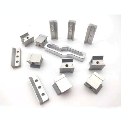 China Industrial Equipment OEM CNC Milling Stainless Steel Stainless Steel Metal Aluminum Brass Parts Custom Spindle CNC Machining Services for sale