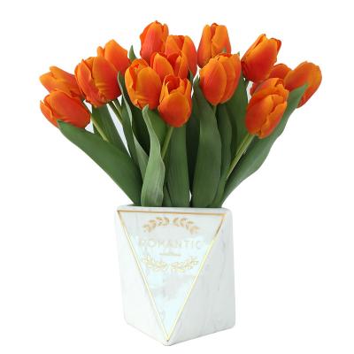 China Minimalist Tulip Decoration Artificial Flower Artificial Feel Flower Plant Artificial Flower for sale