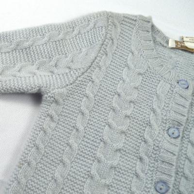 China 100% luxury cashmere knitted 7gg grey cable crew neck baby cardigan for sale